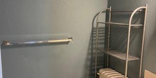 Condo in Pendleton Square Gallery 28