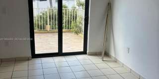 2046 W Flagler St Gallery 9