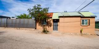 Newly Remodeled Home Near University of Arizona! Gallery 20