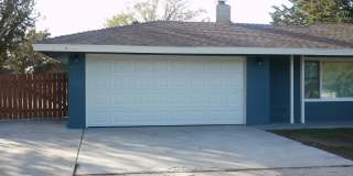 Charming 2-Bed, 1.5-Bath Home with 2-Car Garage in Hesperia, CA! Gallery 5