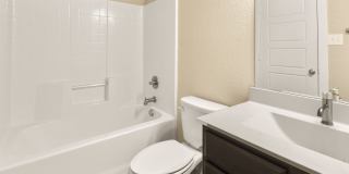 AVAILABLE NOW! Beautiful 3 Bedroom Duplex Located in New Braunfels, Texas! Gallery 14
