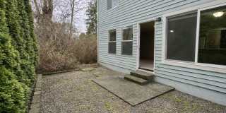 2 Week Special - 3BR Home w/ Garage, Yard & Fireplace Gallery 21