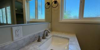 Nicely remodeled 1 bedroom Suite, All utilities paid + WiFi Gallery 28