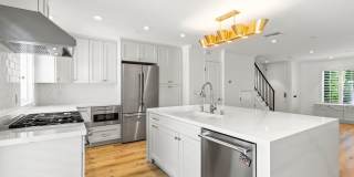 Steps from 17th Street - Beautifully Updated 2 Bed, 2.5 Bath Townhome in Newport Beach Gallery 1