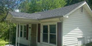 One Bedroom Home in East Ridge; WATER & SEWER INCLUDED! Gallery 1