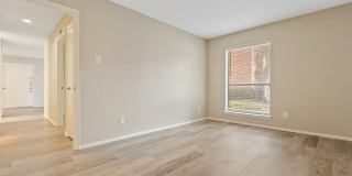 Clayton Pointe Gallery 22