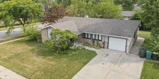 109 Landmeier Road Gallery 1