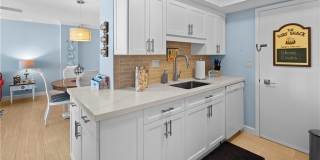 240 Seaview Ct unit: 413 Gallery 15