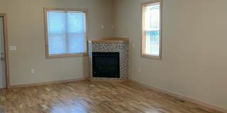 Bayview 2-bedroom loft style house, hardwood floors, AC, parking, fireplace Gallery 7