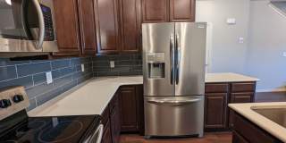 Beautiful Newer Townhome Gallery 6