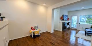 North Lynnwood 3 bdrm with Bonus/Media Room Gallery 7