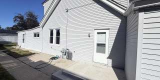 909 Faue Ave Gallery 1