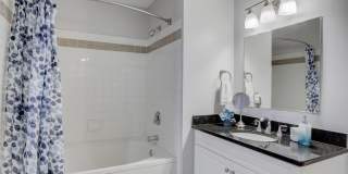 Metro Marina Bay Gallery 19