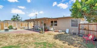 Charming Cottage in College East - Available Beginning of July 2026 Gallery 23