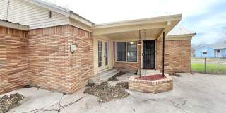 Price Drop!  Viewable Now!  Small Pets Accepted! Gallery 8