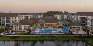 Aventon Lake Conway Gallery 1