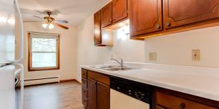 Cambridge Court Apartments Gallery 6