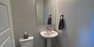 Charming 4 Bd, 2.5 bath in spacious home! Gallery 22