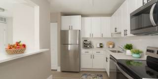 Glenlake Village Apartments Gallery 31