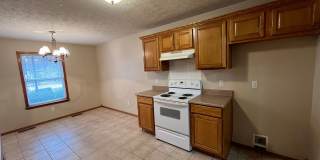 3 bedroom 2 bath home in Ozark! AVAILABLE NOW! Gallery 1