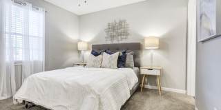 The Laurel Apartments Gallery 28