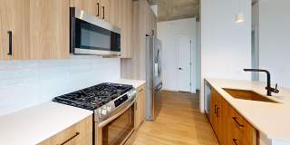 Nevéseno Gallery 104