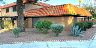 2 Bedroom / 2 bath townhouse with 1 car garage Gallery 1