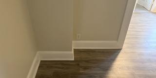 Room in 4 Bedroom Home at Griffin St NW Gallery 5