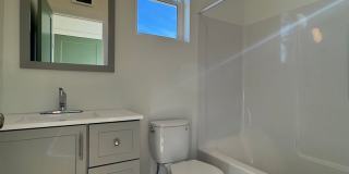 1BR, 1BA with Huge Garage Gallery 5