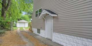 Adorable Fully Updated Charmer! Gallery 26