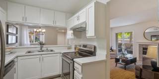 Resort Style Oakland Condo with Private Terrace Resort Style Oakland Condo with Private Terrace Gallery 11