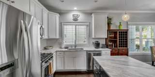 Fully Furnished beautiful Sanders Beach home Gallery 18