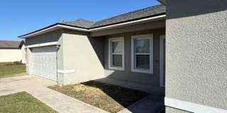 Stunning 4-Bedroom, 2-Bath Home in Poinciana with Modern Upgrades Gallery 3