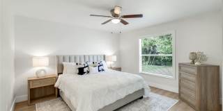 3322 Oasis Boulevard Gallery 25