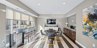 The Maxwell Downtown Des Moines Gallery 141