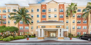 Miami - Airport - Doral -  25th Street Gallery 8