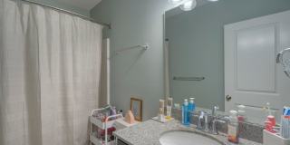 Furnished - 4- Bedroom Townhome - Perfect for Roommates Gallery 21
