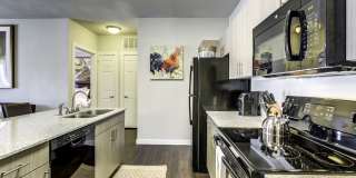 Woodcreek Apartments Gallery 13