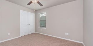 2525 Portland Avenue Gallery 17