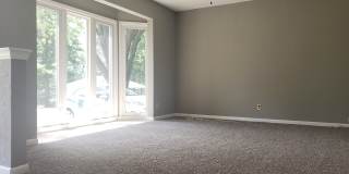 Remodeled Raytown Home-Coming SOON!! Gallery 4