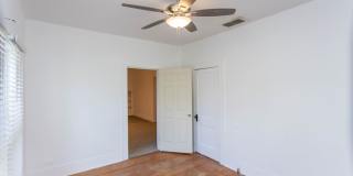 4 Bedroom Home!! Gallery 13