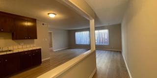Wonderful Gated 2-Bedroom Downstairs Apartment Gallery 5