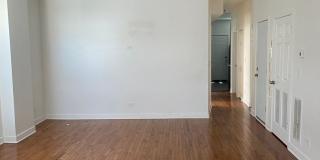 Spacious south side 3-bedroom beauty Gallery 3