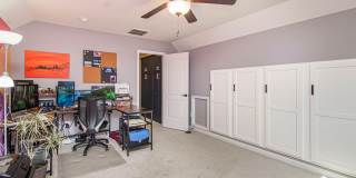 Spacious Home with Hot Tub, Fenced Yard and Solar Power Gallery 46