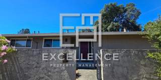Fabulous 2/2 Duplex with Garage,Cat OK, Patio, Granite Counters and Fireplace Gallery 1