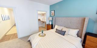 Garrett Uptown Gallery 28