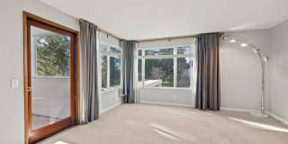 Amazing 2bed/1.5bath Condo Unit with Private Balcony in Meridian Park! Gallery 14