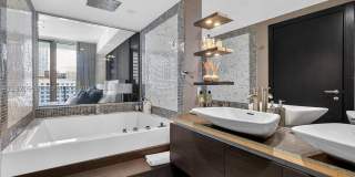 200 Biscayne Boulevard Way Gallery 27