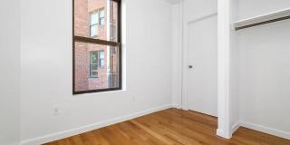 117 Perry Street Gallery 7