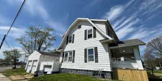 405 N Kenilworth Gallery 1